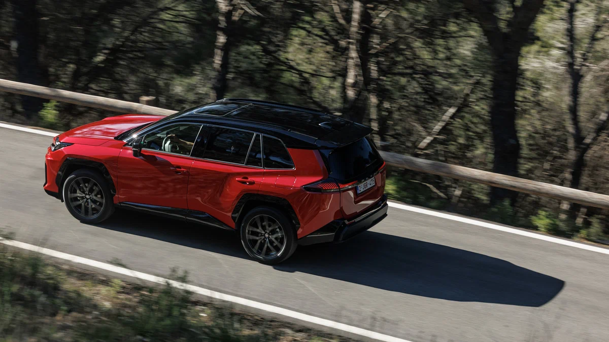 Toyota рассматривает возможность выпуска более мощной версии RAV4 GR