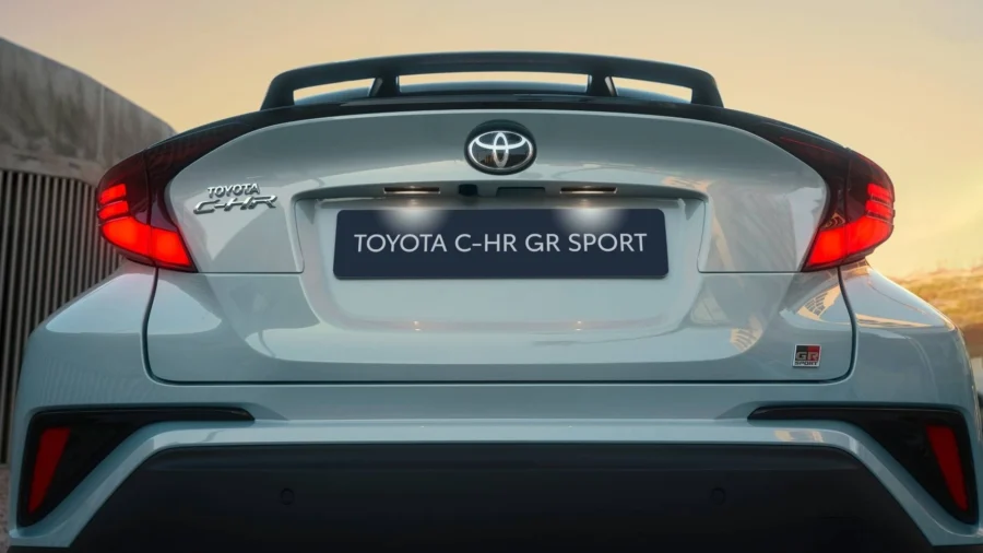 Задние фары Toyota C-HR