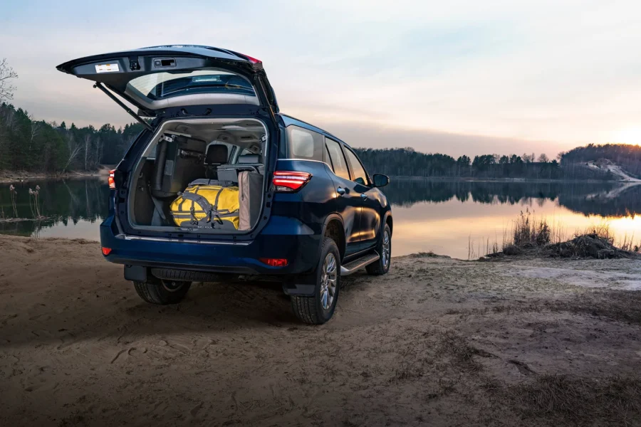 Фото багажника Toyota Fortuner