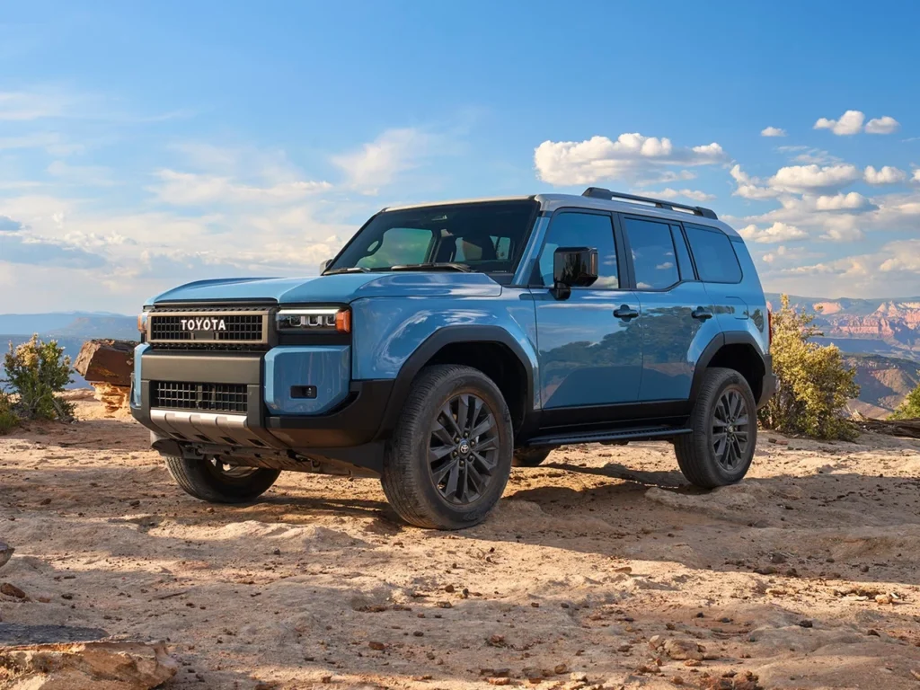 Фото Toyota Land Cruiser Prado 250 спереди